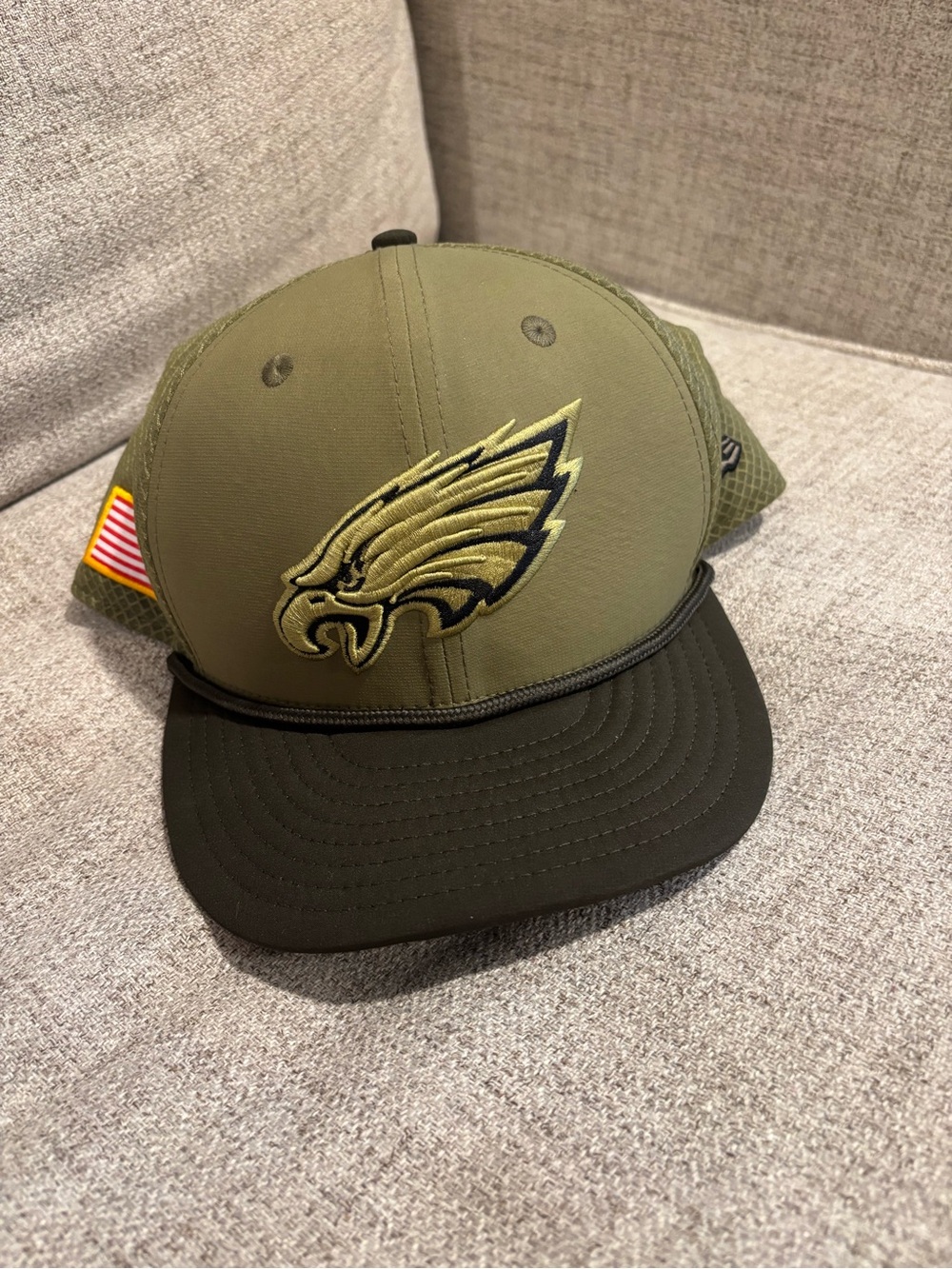New Era Philadelphia Eagles 2025 salute to service  Hat fitted 7 3/4